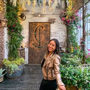 Meet your Posher, Kelly